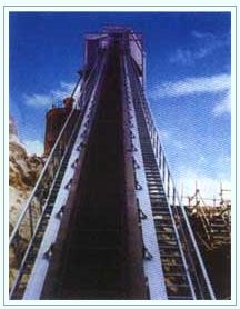 DJII大倾角带式输送机